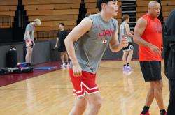 九游官网体育 -国际比赛日体能课后，深圳男篮强势反弹备战意大利杯，悬念犹存，训练强度明显提升的简单介绍